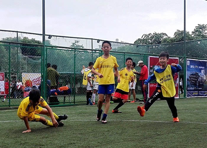 人民日报体育：2021赛季中国足球职业联赛赛程赛制尚未最终确定